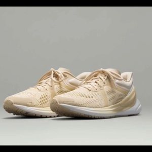 Blissfeel lululemon running shoes pale linen